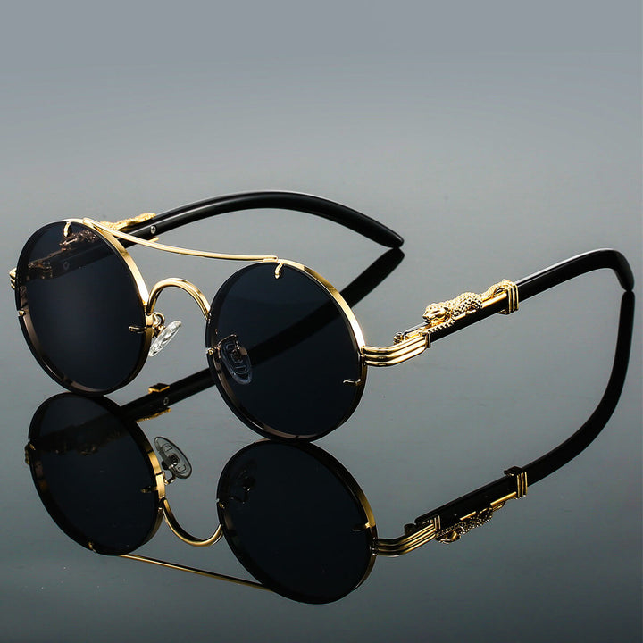 Chez | Retro-style sunglasses